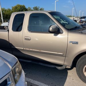 صورة 11 لـ 2001 FORD F-150 XLT