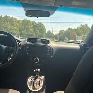 2018 KIA SOUL + — миниатюра 32