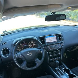 2017 Nissan PATHFINDER SV 照片 36