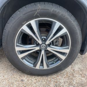 2017 Nissan ROGUE SL — миниатюра 18