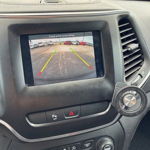صورة مصغرة 39 لـ 2019 JEEP CHEROKEE ALTITUDE