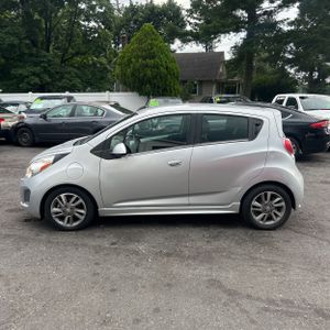 2015 Chevrolet SPARK EV 2LT — фото 3