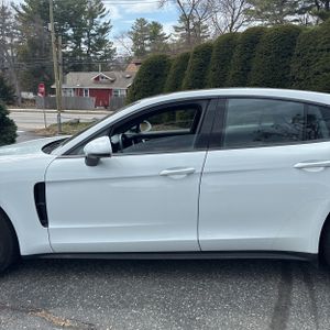 PORSCHE PANAMERA - 4