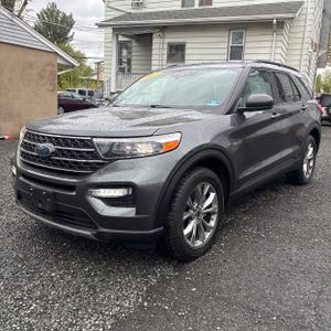 FORD EXPLORER XLT - 1