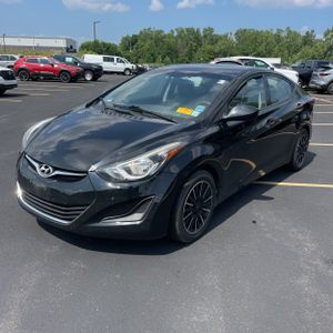 صورة 1 لـ 2016 Hyundai ELANTRA SE