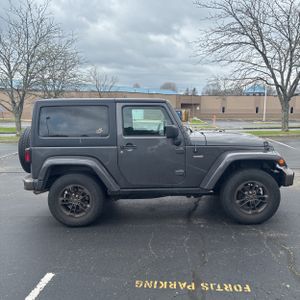 Jeep Wrangler 75th Anniversary Edition - 10