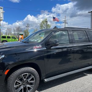 CHEVROLET SUBURBAN Z71 - 2