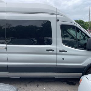 FORD TRANSIT 350 XLT - 10