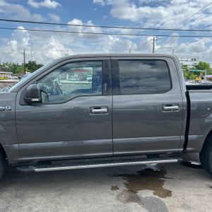 FORD F-150 XLT - 4