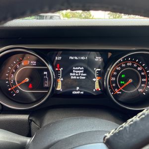 صورة مصغرة 42 لـ 2019 JEEP WRANGLER SAHARA