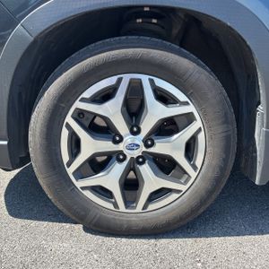 صورة مصغرة 17 لـ 2019 Subaru FORESTER PREMIUM