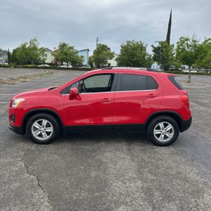 CHEVROLET TRAX LT - 2
