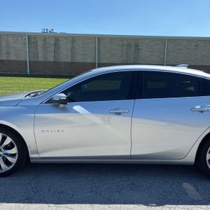 Chevrolet Malibu Premier - 4