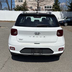 HYUNDAI VENUE LIMITED - 7