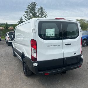 FORD TRANSIT 250 - 5