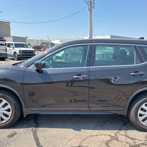 2018 Nissan ROGUE S 照片 4
