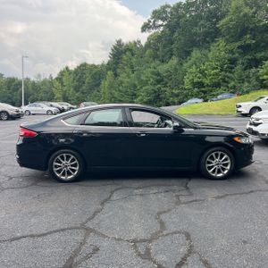 صورة 6 لـ 2017 FORD FUSION SE