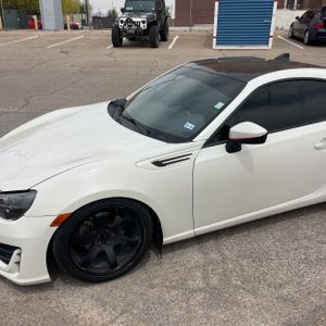 SUBARU BRZ PREMIUM - 2