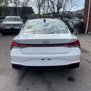 HYUNDAI ELANTRA SE - 7