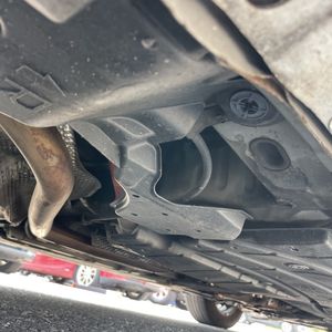 2015 Toyota PRIUS TWO thumbnail 25