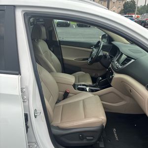 2017 Hyundai TUCSON LIMITED — фото 33