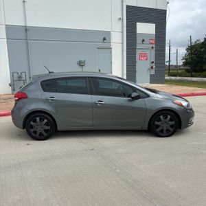 KIA FORTE5 LX - 10