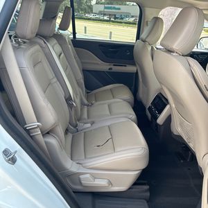 2023 Lincoln AVIATOR RESERVE — миниатюра 30