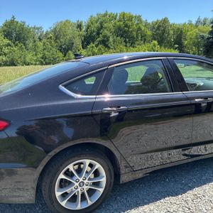 FORD FUSION SE - 9