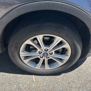 صورة مصغرة 20 لـ 2018 FORD ESCAPE SE