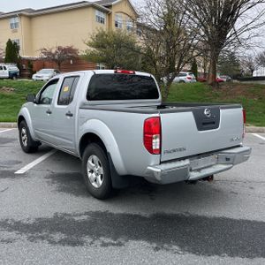 NISSAN FRONTIER SV - 5