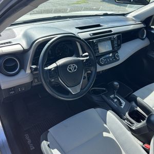 2017 Toyota RAV4 XLE 缩略图 35