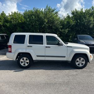 2010 JEEP LIBERTY SPORT — фото 10