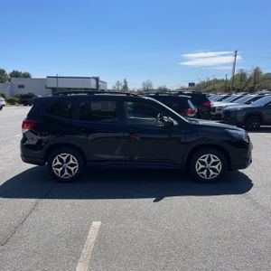 SUBARU FORESTER PREMIUM - 10