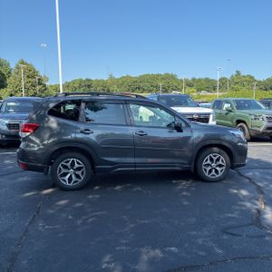 صورة 10 لـ 2020 Subaru FORESTER PREMIUM