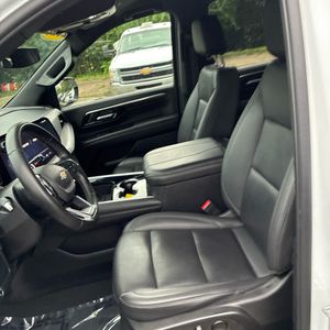 صورة 29 لـ 2025 Chevrolet TAHOE LT