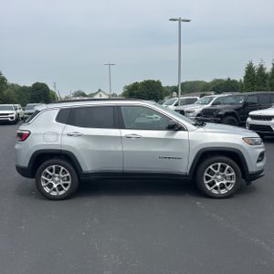 2024 JEEP COMPASS LATITUDE LUX 照片 10