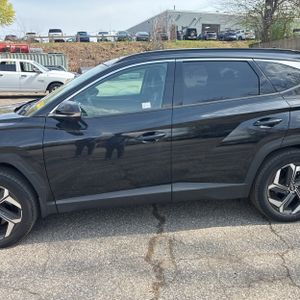HYUNDAI TUCSON LIMITED - 4