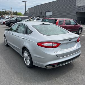 FORD FUSION SE - 5