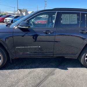 JEEP GRAND CHEROKEE OVERLAND - 4