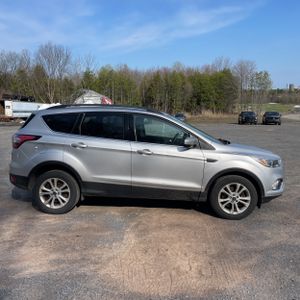 FORD ESCAPE SE - 10