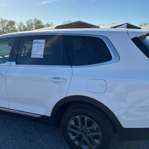 KIA TELLURIDE LX - 6