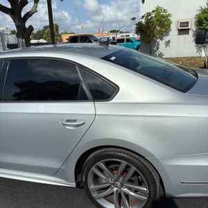 صورة 6 لـ 2018 Volkswagen PASSAT 2.0T R-LINE