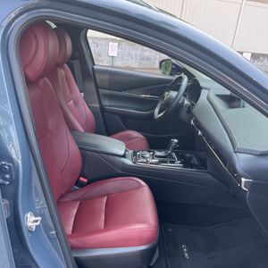 صورة مصغرة 33 لـ 2023 Mazda CX-30 CARBON EDITION