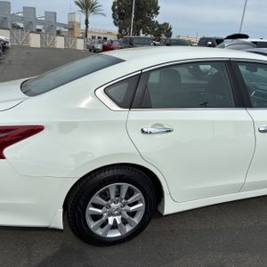 NISSAN ALTIMA 2.5 S - 9