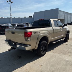 TOYOTA TUNDRA - 8
