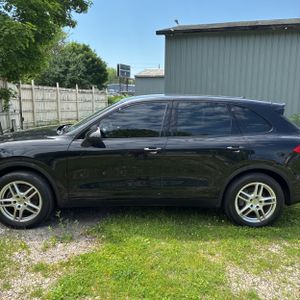 PORSCHE CAYENNE - 4