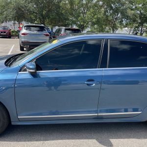 VOLKSWAGEN JETTA 1.8T SEL - 4