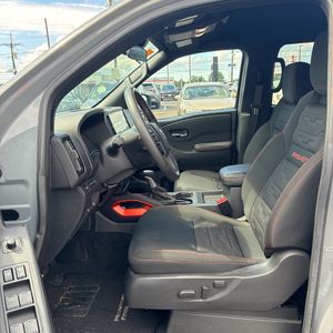 صورة مصغرة 36 لـ 2025 Nissan FRONTIER PRO-4X