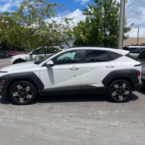 HYUNDAI KONA SEL - 3