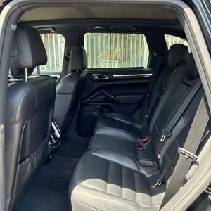 2016 Porsche CAYENNE S — миниатюра 32